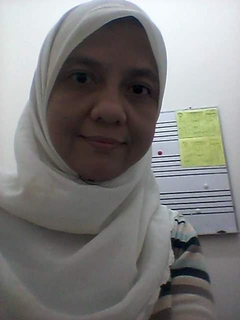 Isnoliza — Piano, Violin instructor in Bangi